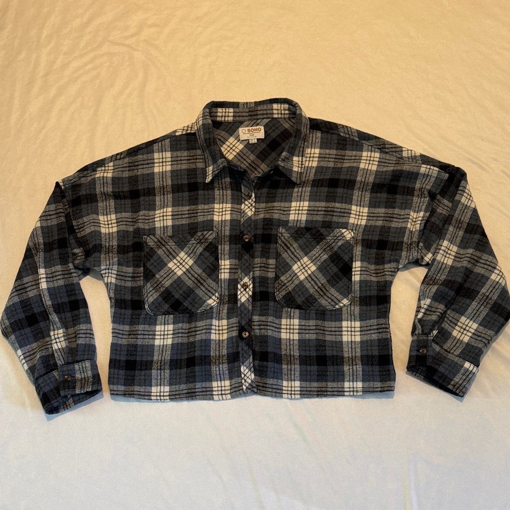 Ci Sono Women’s Flannel Blue and White Plaid Shirt XL